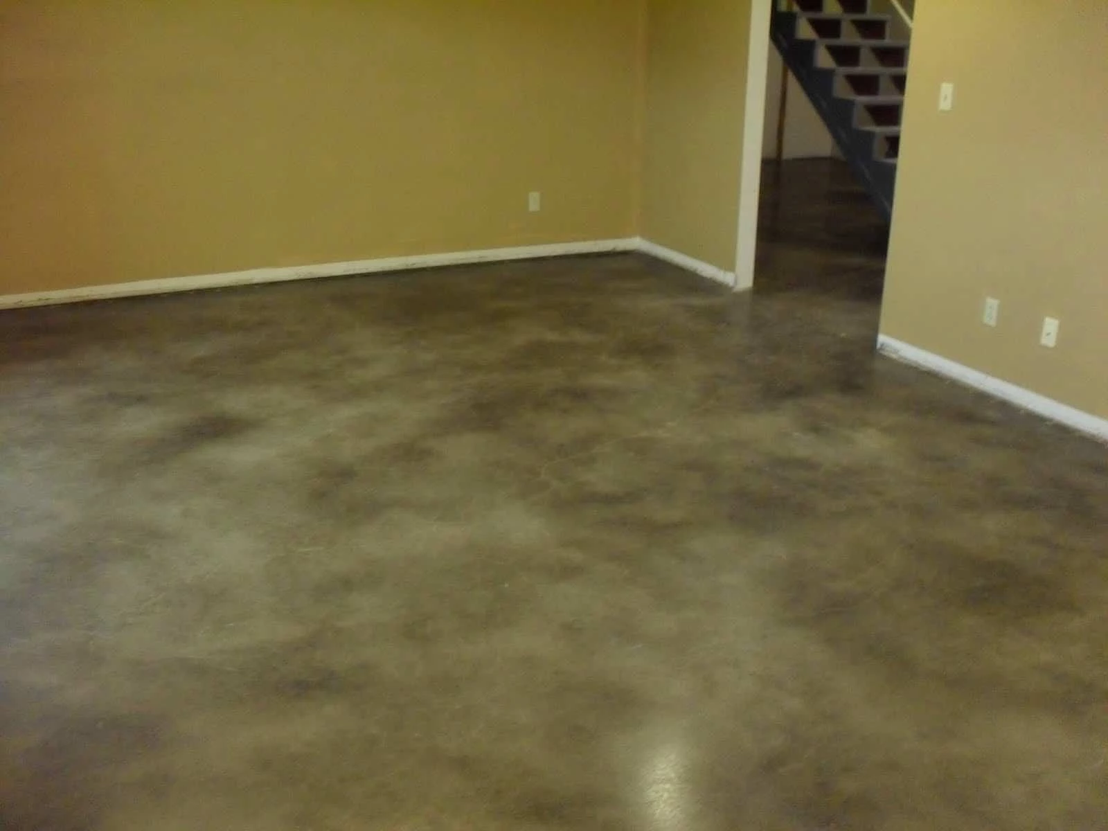 Matte Finish Urethane on Stained Concrete | Concrete Floor Supply